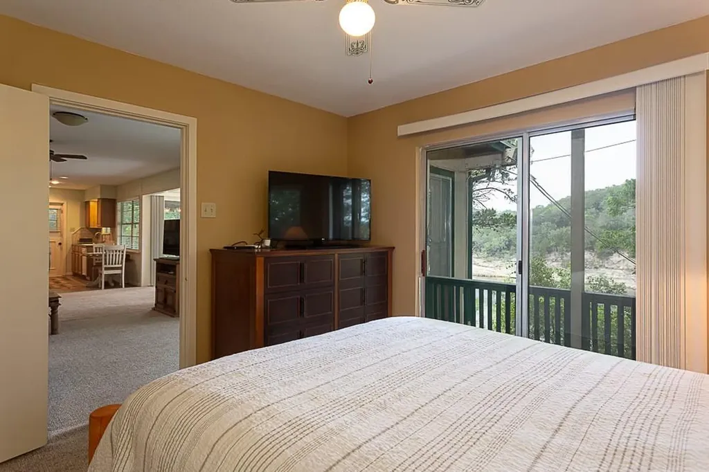 3721 Firemans Trail Lago Vista TX 78645