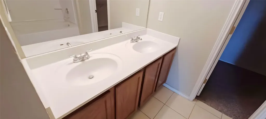 18101 Topsail Street Manor TX 78653