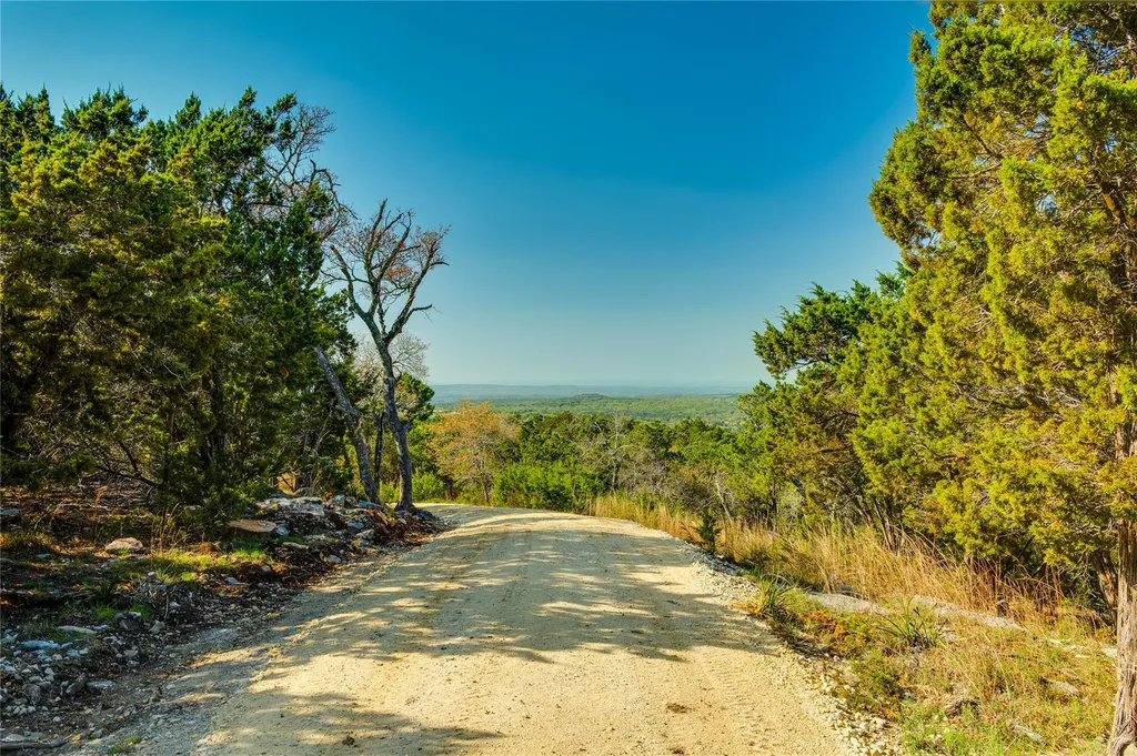 281 Kloster Lane Blanco TX 78606
