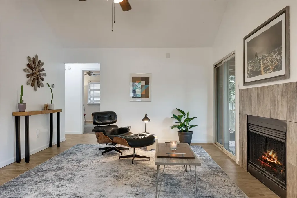 1800 Rainy Meadows Drive Austin TX 78758