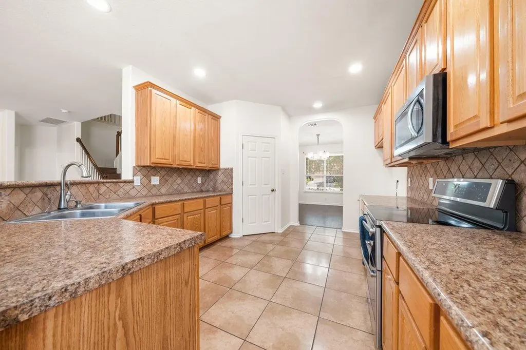 611 Secretariat Drive Cibolo TX 78108