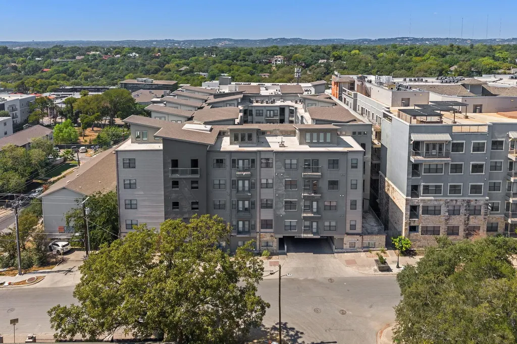 2502 Leon Street Austin TX 78705