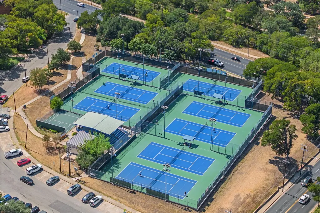 2502 Leon Street Austin TX 78705