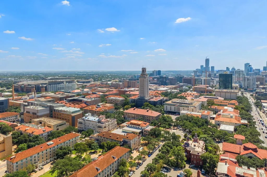 2502 Leon Street Austin TX 78705