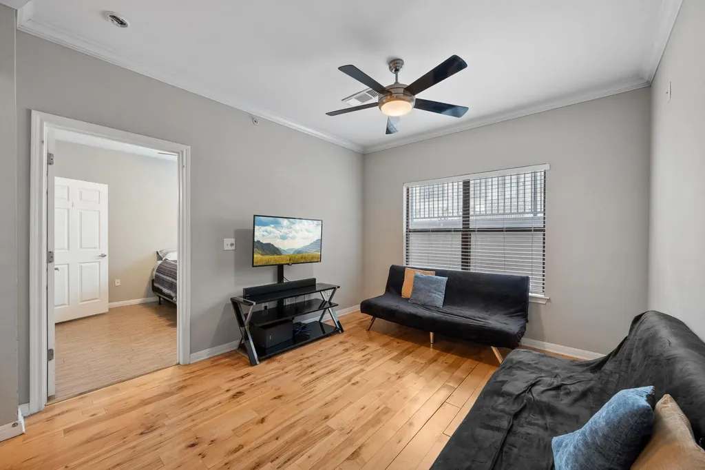 2502 Leon Street Austin TX 78705