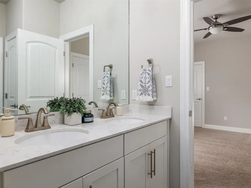 15716 De Fortuna Drive Bee Cave TX 78738
