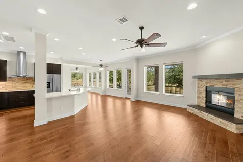 208 Double Horn Trail Spicewood TX 78669