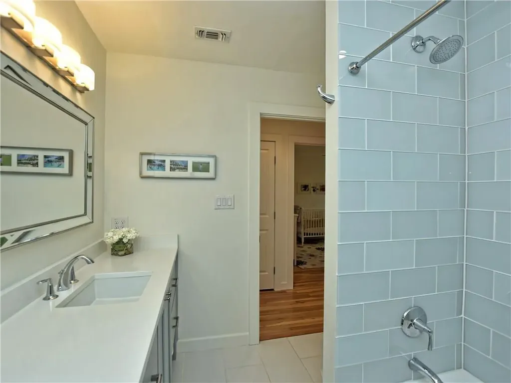 1913 Cullen Avenue Austin TX 78757