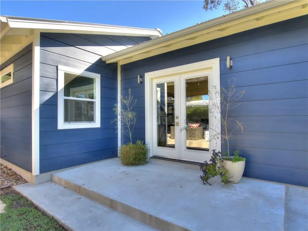 1913 Cullen Avenue Austin TX 78757