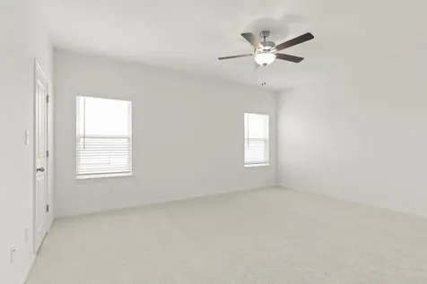 3725 Pin Oak Hills Seguin TX 78155