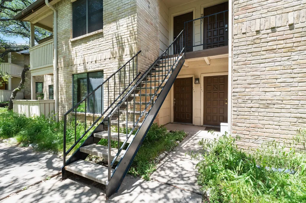 8210 Bent Tree Road Austin TX 78759