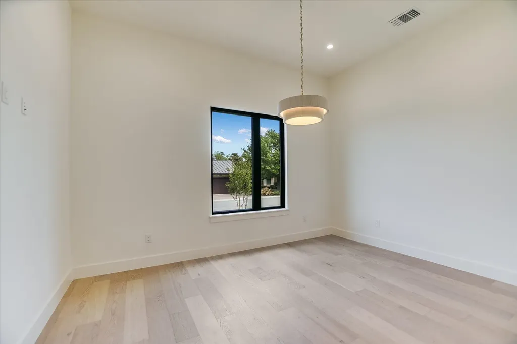121 Azalea Loop Horseshoe Bay TX 78657