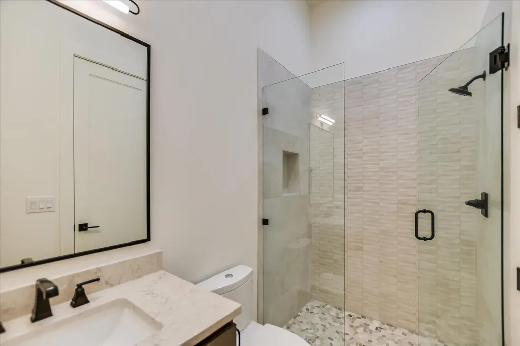 121 Azalea Loop Horseshoe Bay TX 78657