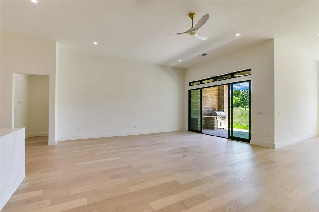121 Azalea Loop Horseshoe Bay TX 78657