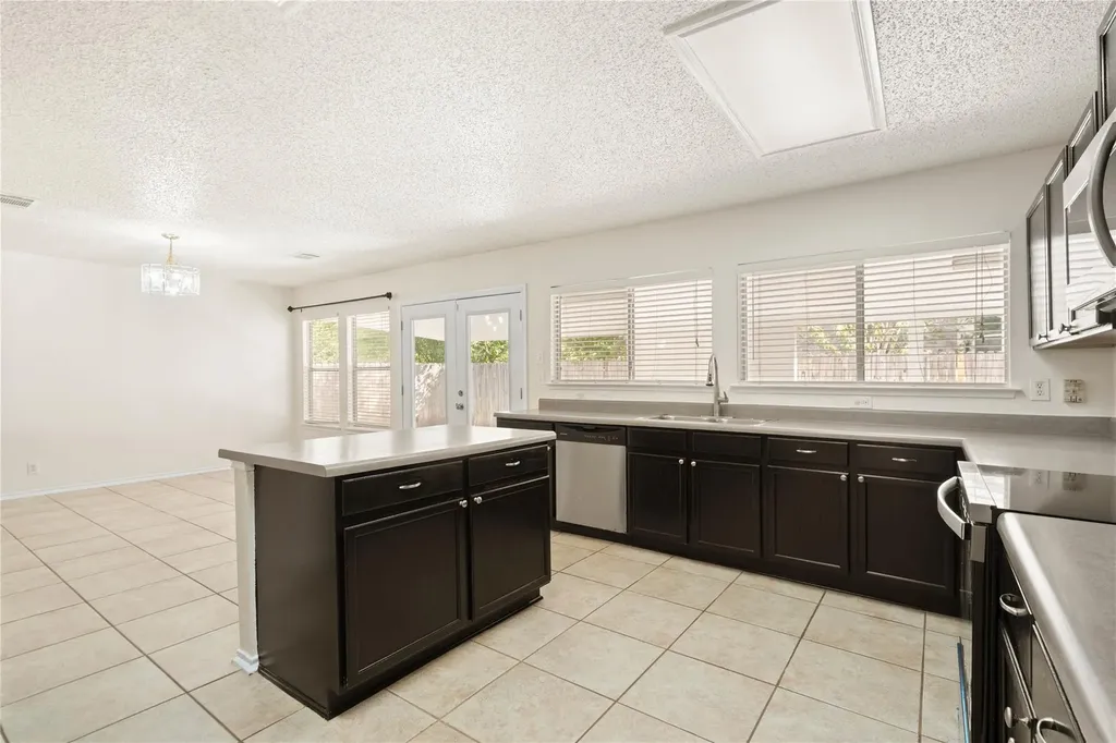 809 Betterman Drive Pflugerville TX 78660