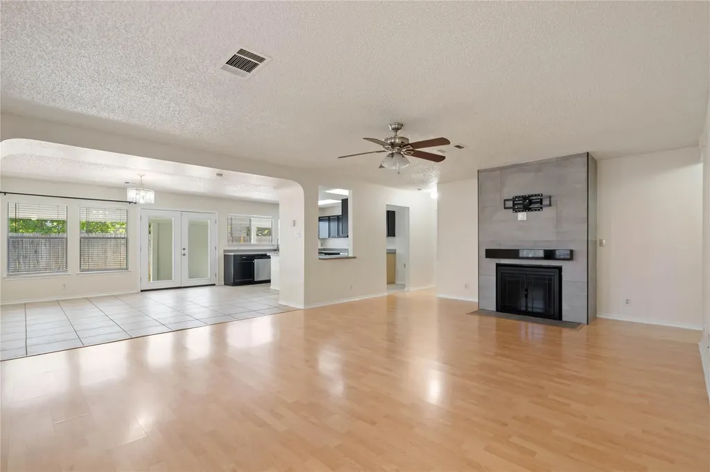 809 Betterman Drive Pflugerville TX 78660