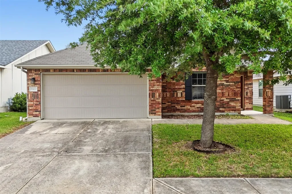 18420 Cloudmore Lane Elgin TX 78621