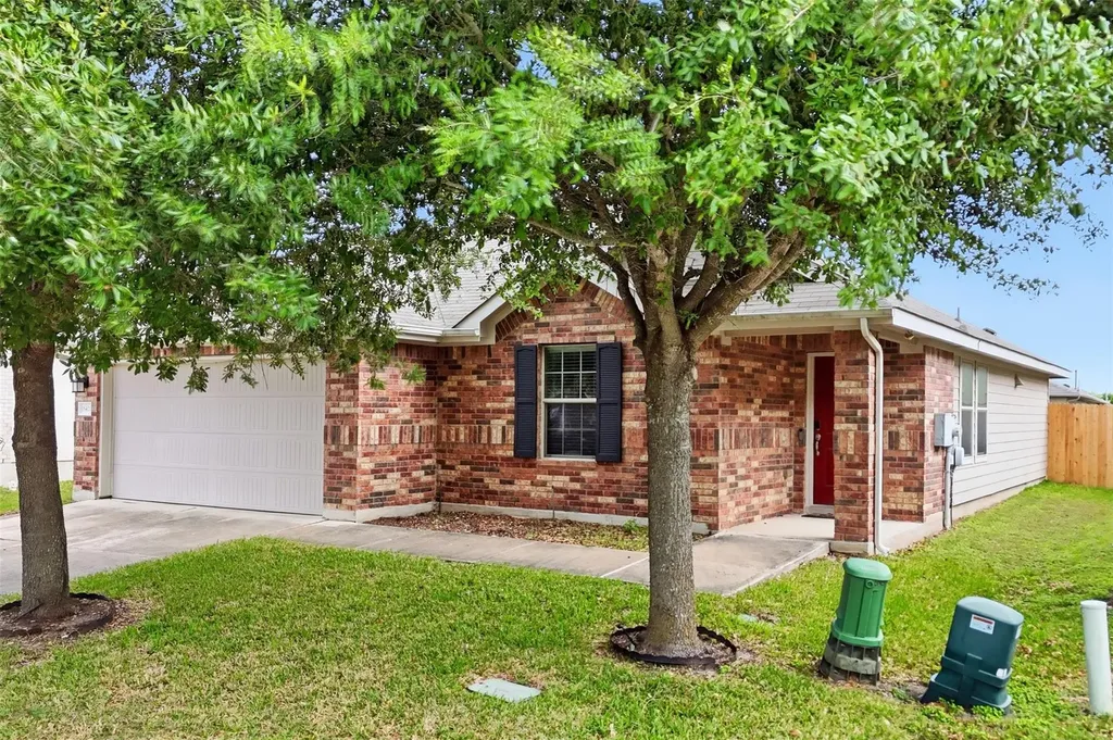 18420 Cloudmore Lane Elgin TX 78621