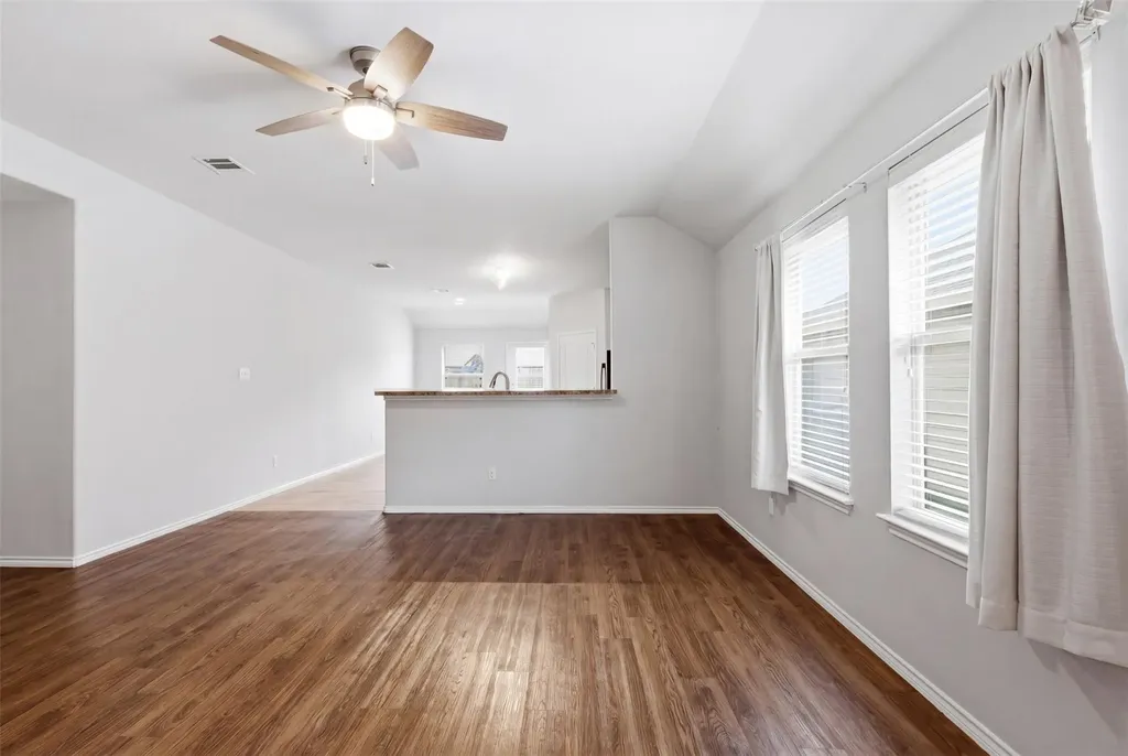18420 Cloudmore Lane Elgin TX 78621
