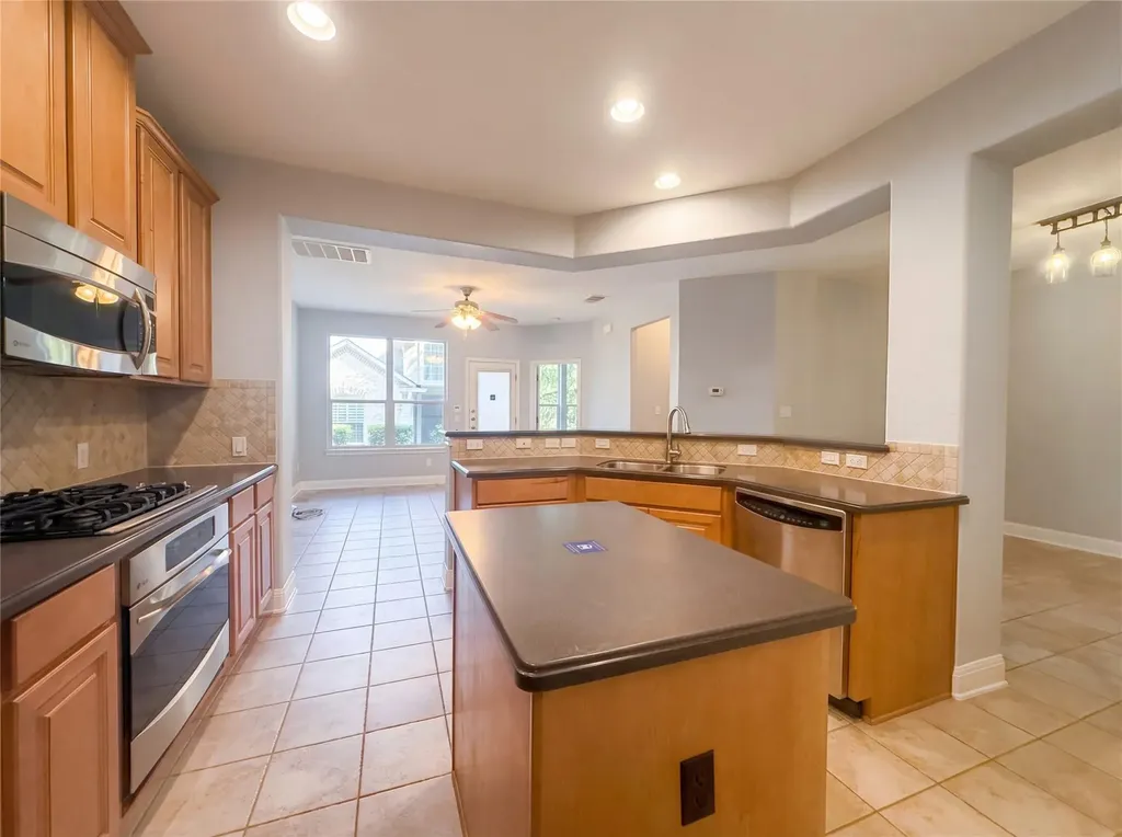 104 Perpetuation Drive Austin TX 78734