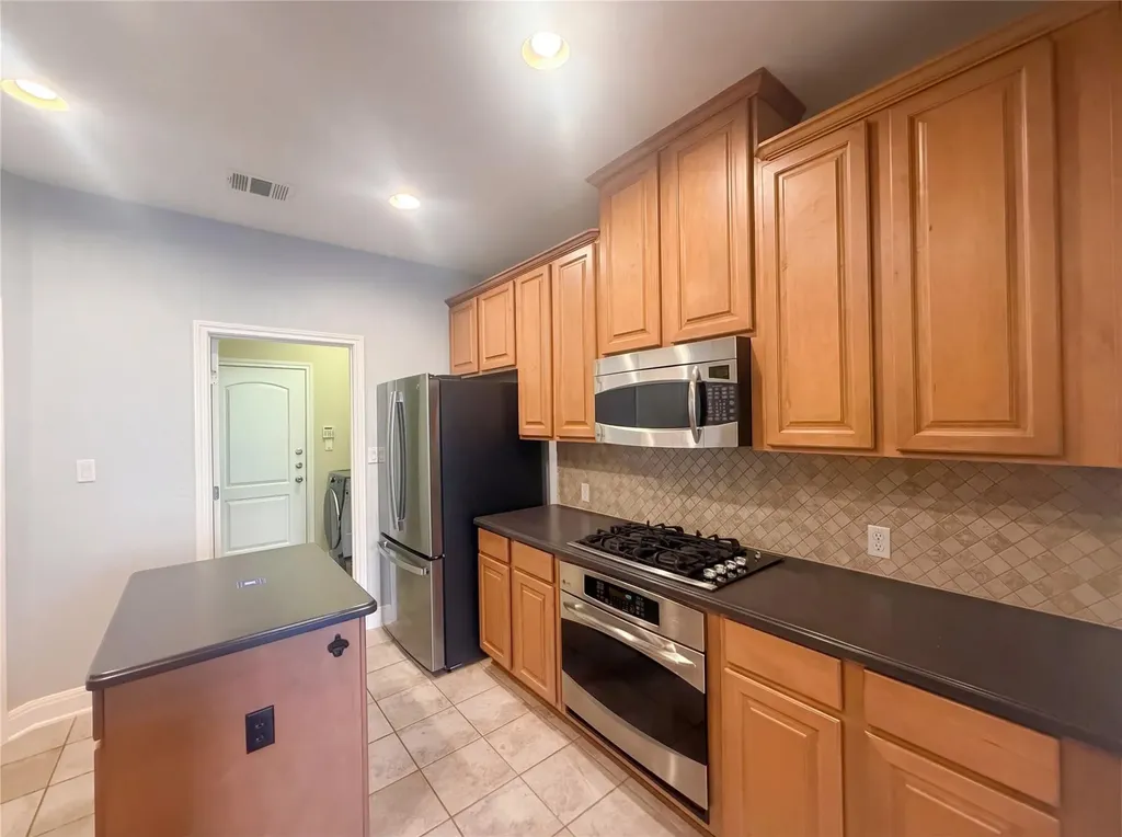 104 Perpetuation Drive Austin TX 78734