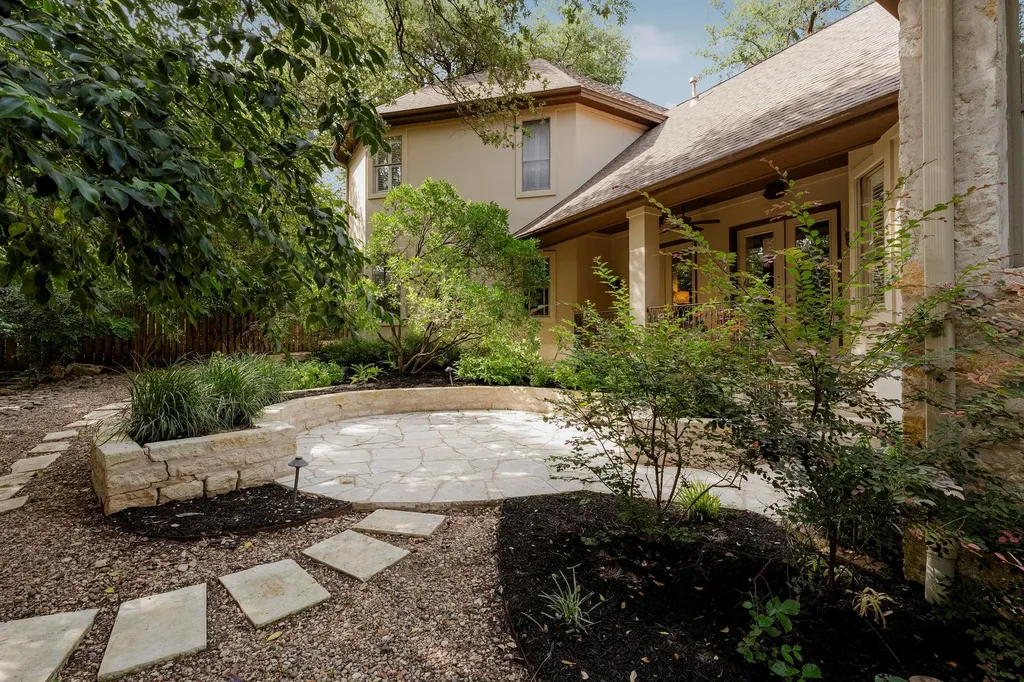 6000 Little Bull Cove Austin TX 78731