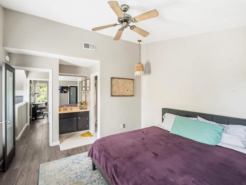 512 Eberhart Lane Austin TX 78745