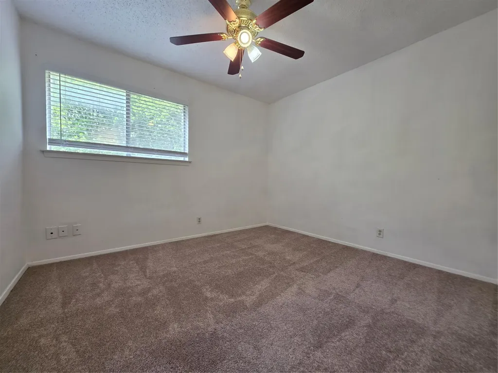 8818 Clearbrook Trail Austin TX 78729