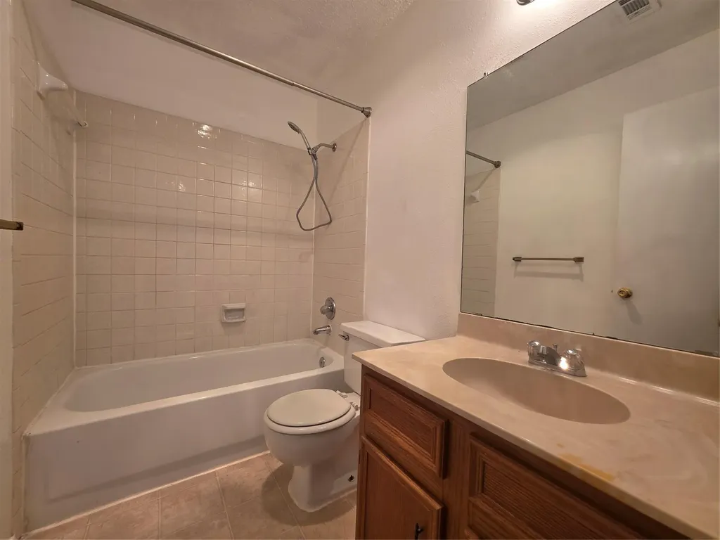 8818 Clearbrook Trail Austin TX 78729