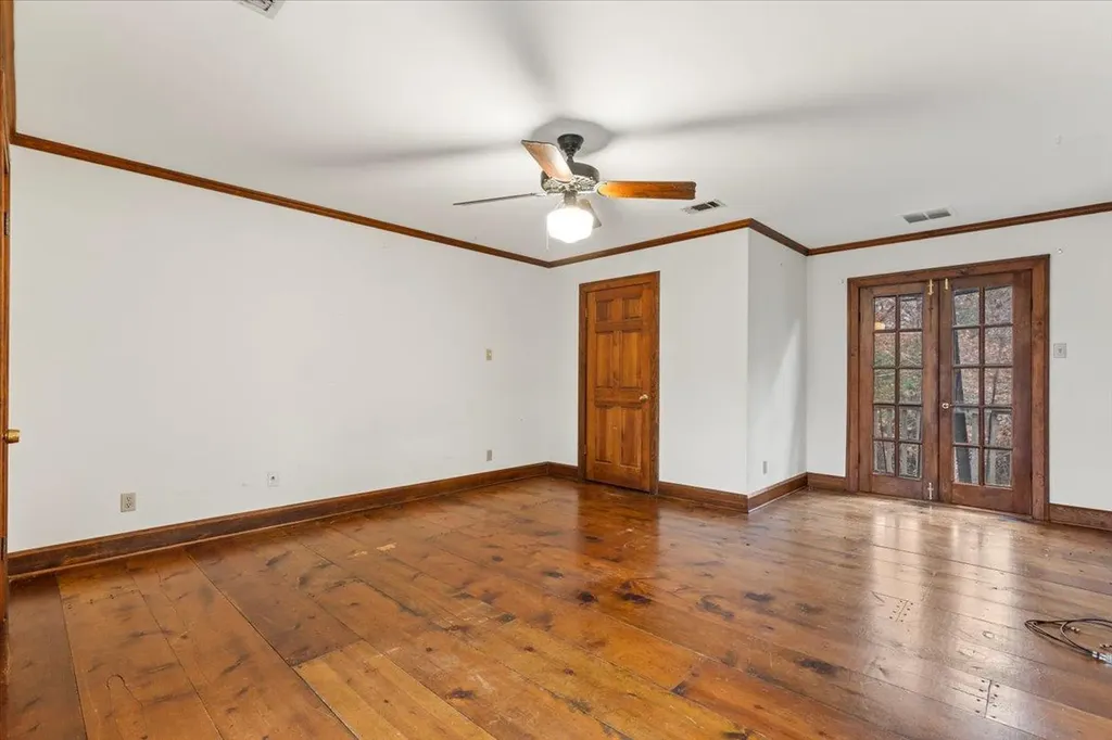 1607 Sharon Lane Austin TX 78703