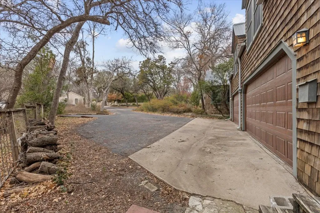 1607 Sharon Lane Austin TX 78703