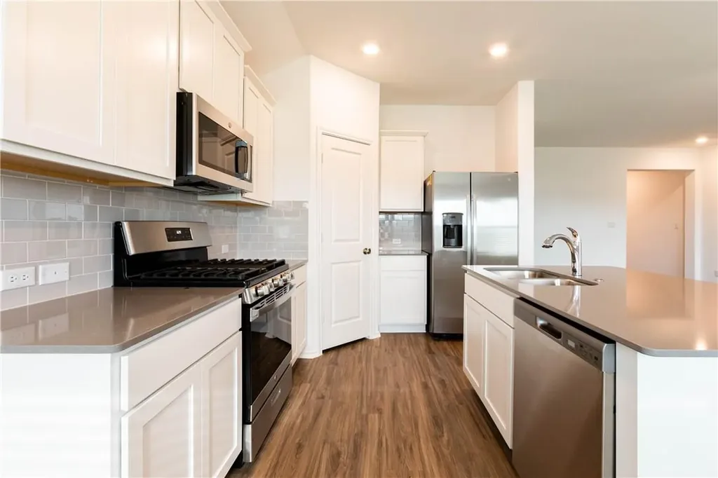 288 George Neggan Lane Bastrop TX 78602