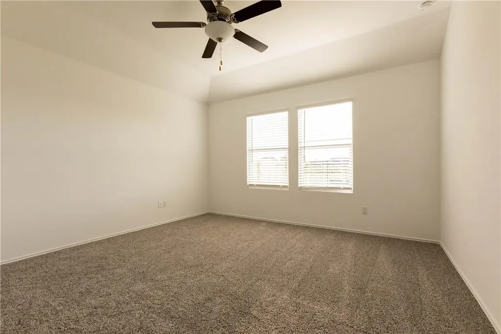 288 George Neggan Lane Bastrop TX 78602