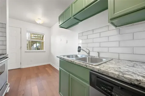 1110 W 22nd Street Austin TX 78705