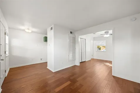 1110 W 22nd Street Austin TX 78705