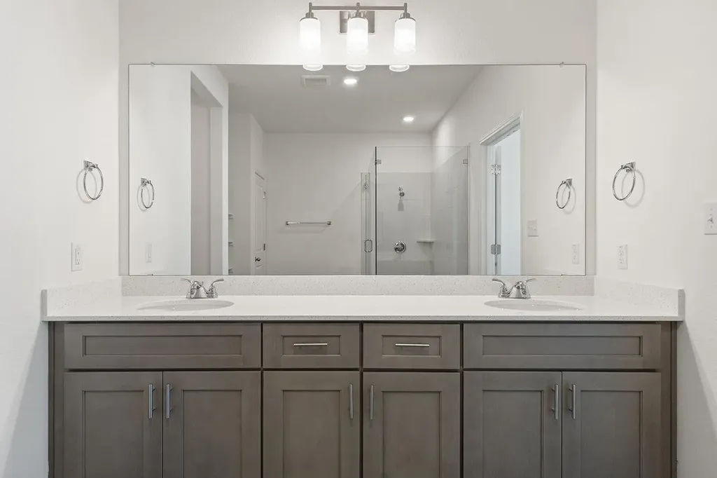 424 Treadwell Lane Kyle TX 78640