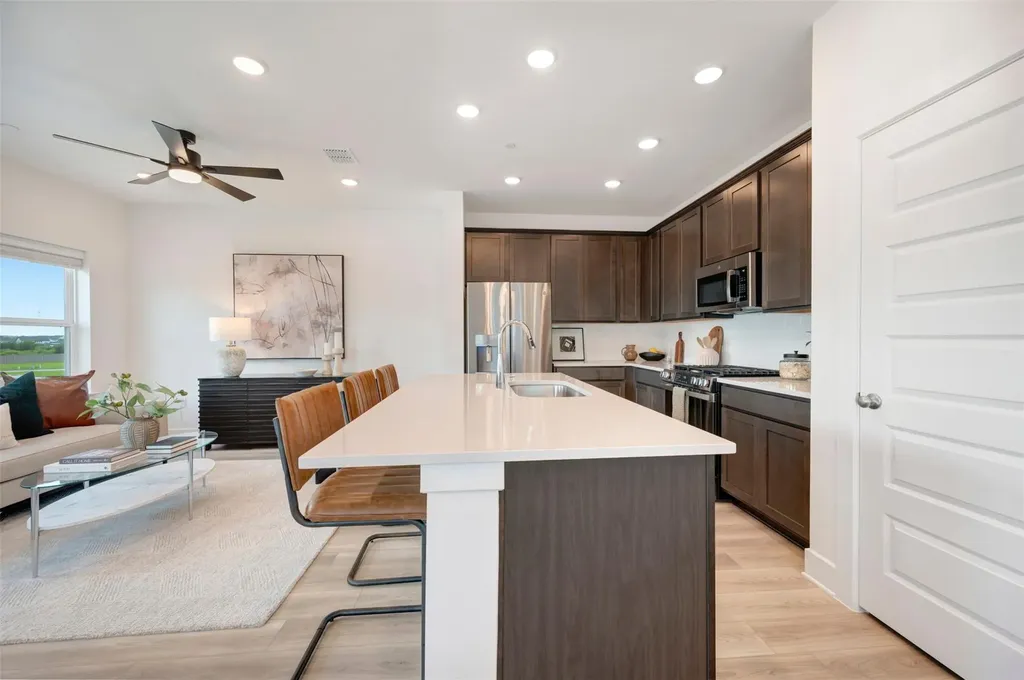 1010B Brickell Loop Austin TX 78744