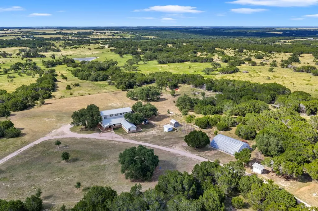 1500 Greer Lane Burnet TX 78611