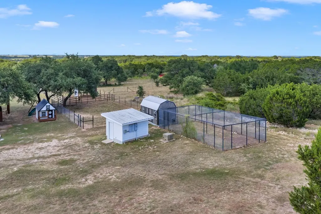 1500 Greer Lane Burnet TX 78611