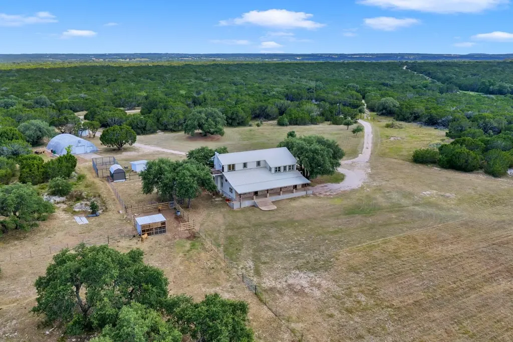 1500 Greer Lane Burnet TX 78611