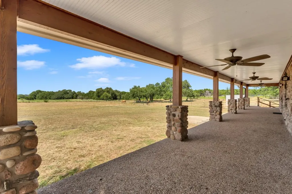 1500 Greer Lane Burnet TX 78611