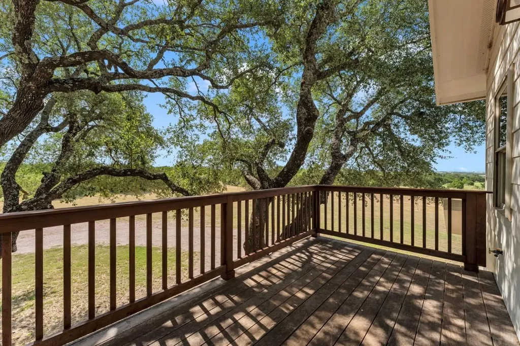 1500 Greer Lane Burnet TX 78611