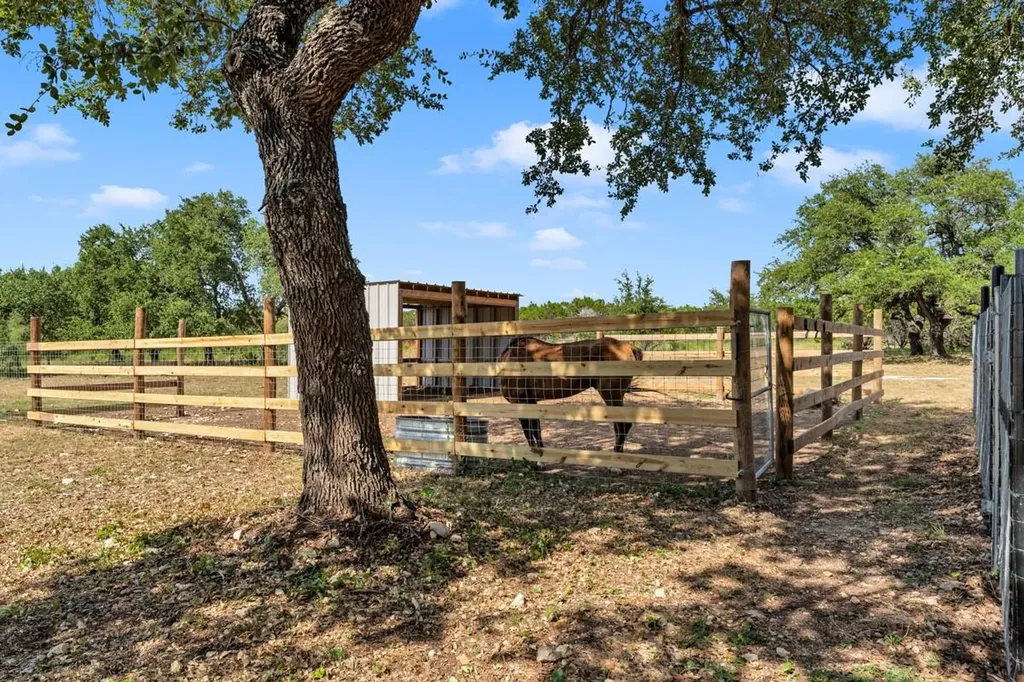 1500 Greer Lane Burnet TX 78611