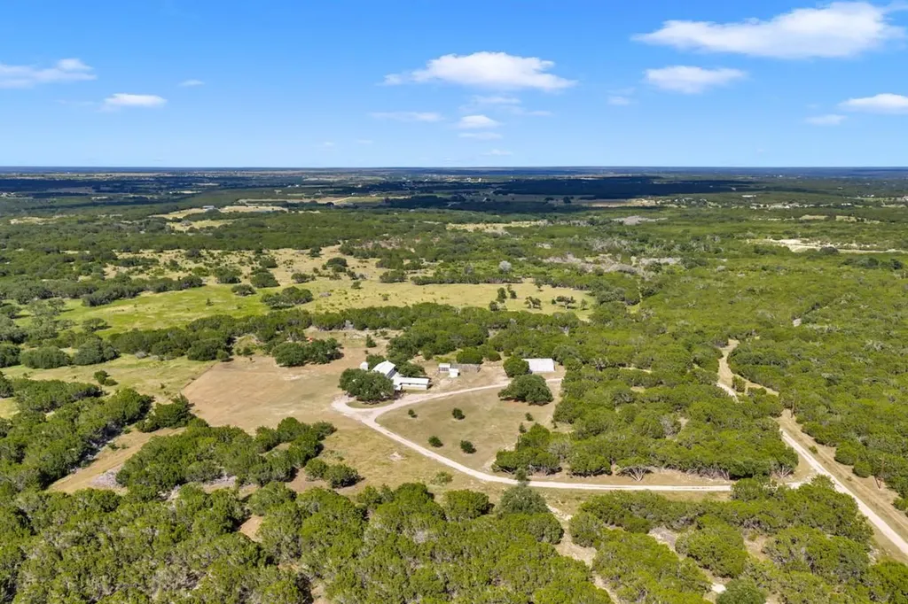 1500 Greer Lane Burnet TX 78611
