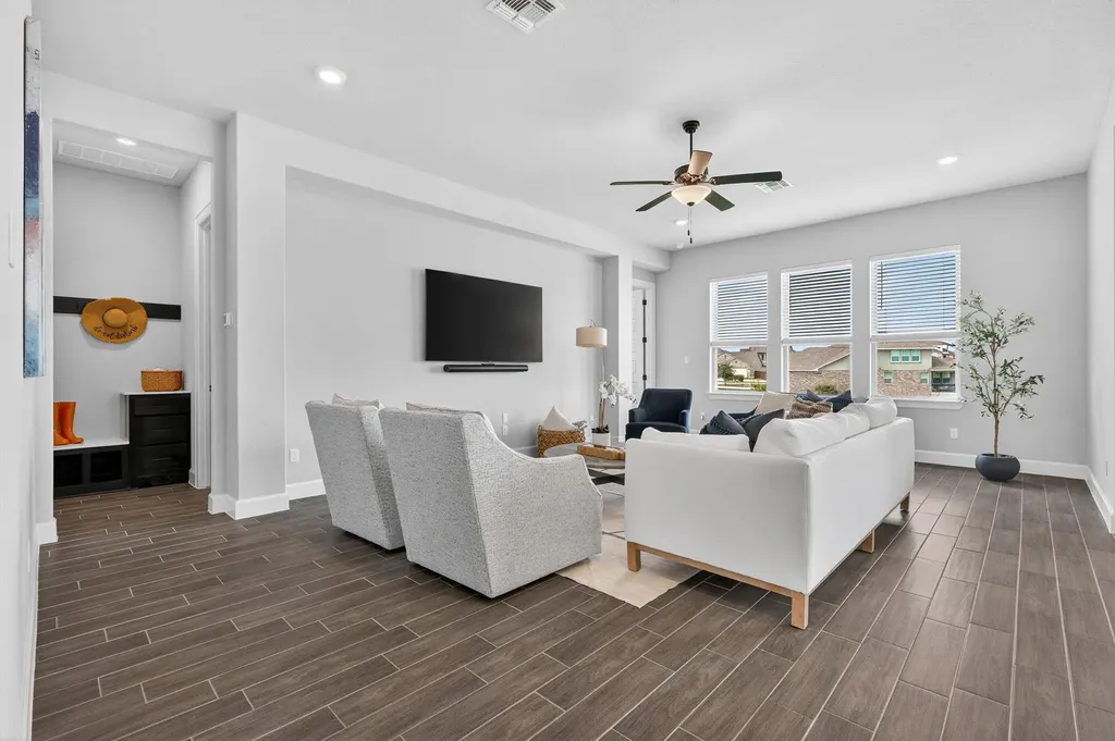 6816 Empresa Drive Austin TX 78738