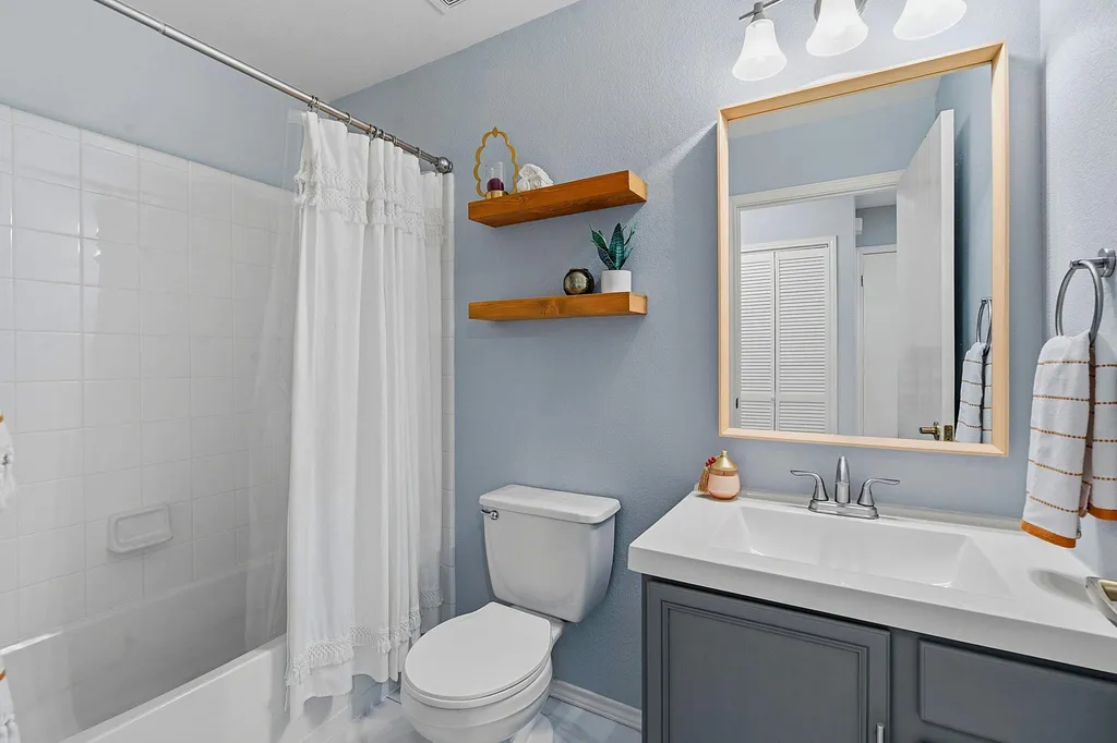 5407 Viewpoint Drive Austin TX 78744