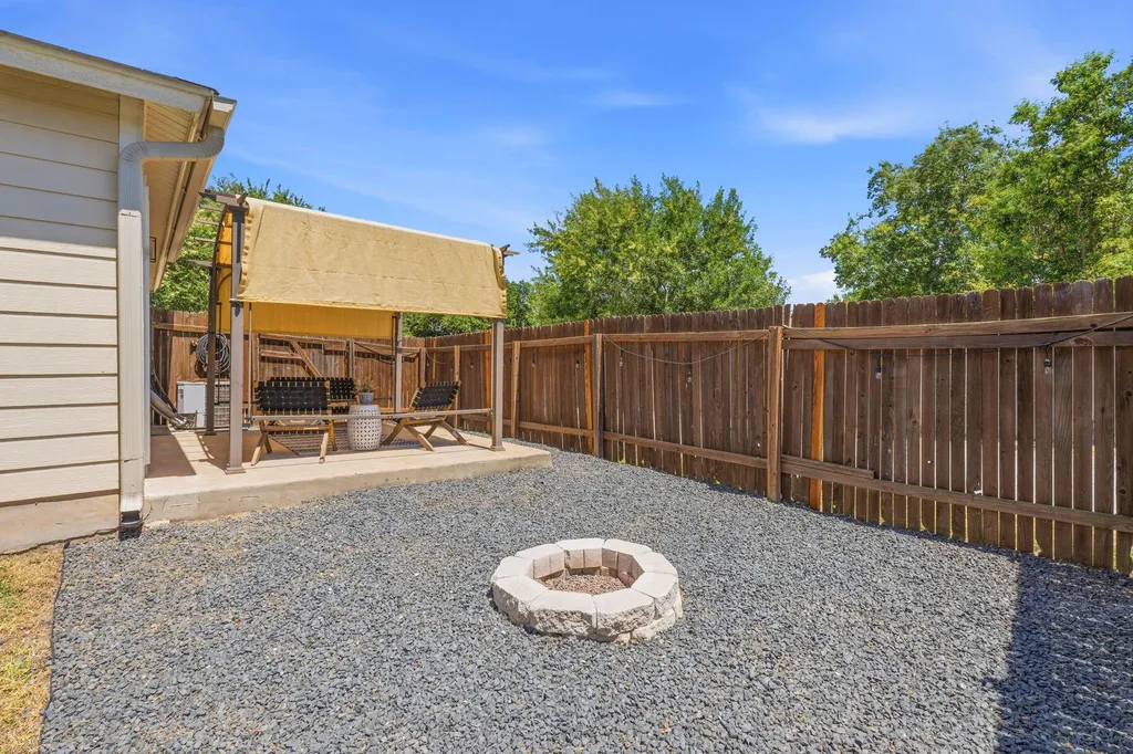5407 Viewpoint Drive Austin TX 78744