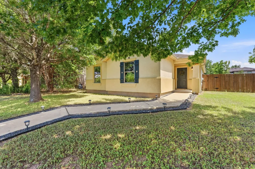 5407 Viewpoint Drive Austin TX 78744