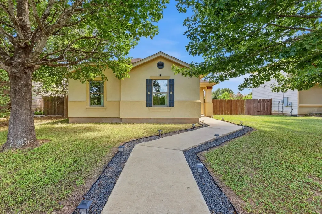 5407 Viewpoint Drive Austin TX 78744