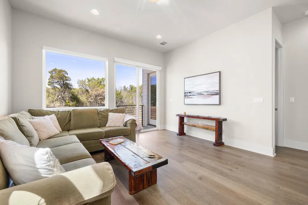 5214 Pink Poppy Pass Austin TX 78735